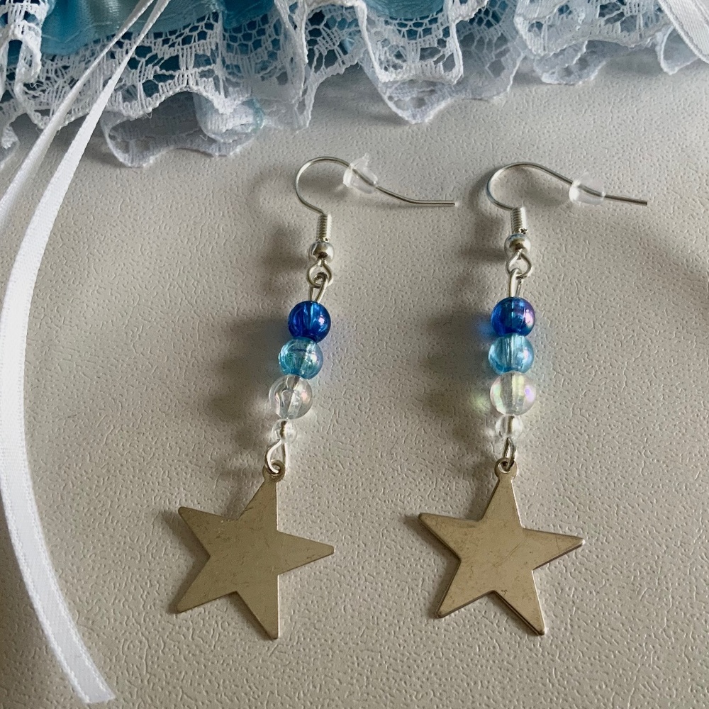 New Handcrafted Beaded Dangle/Drop Earrings Silver Tone Star